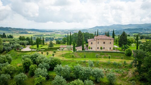Il Poggio Alle Trese 14 Emma Villas