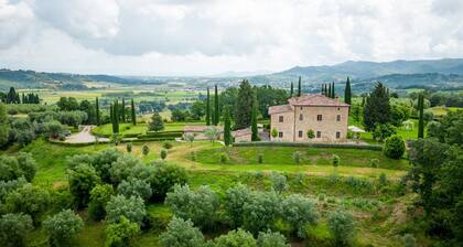 Il Poggio Alle Trese 14 Emma Villas