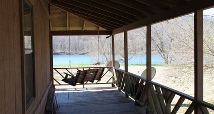Hell Creek Cabin on the White River