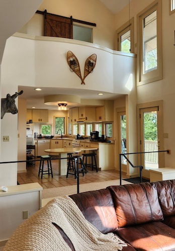 Mountain View Getaway