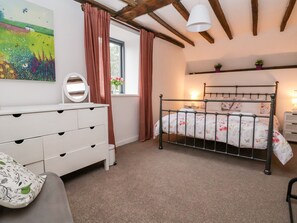 2 soverom, individuelt dekorert og individuelt innredet