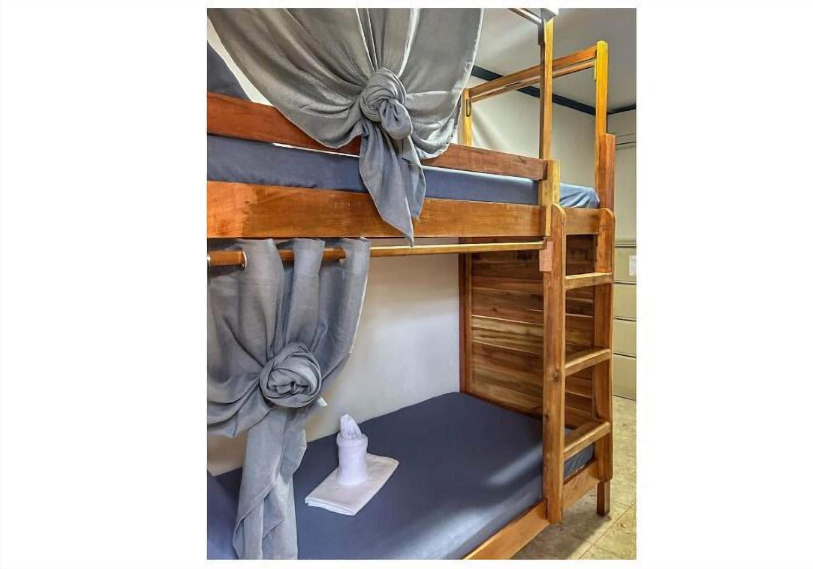 In-room safe, free WiFi