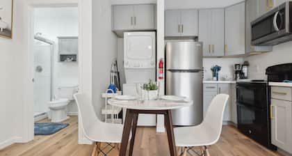 La living bungalow with patio.