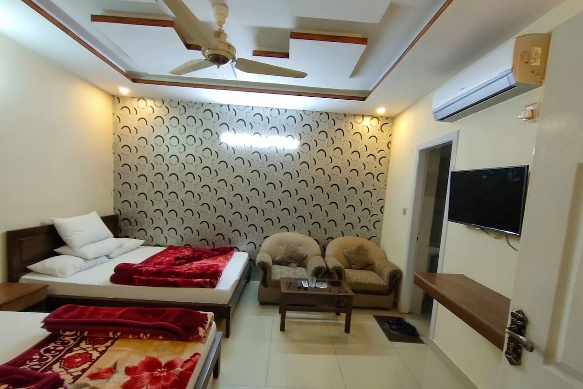 Deluxe Double Room | Free WiFi