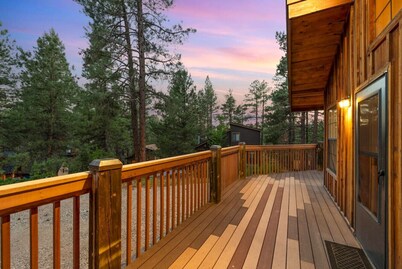 Hot Tub | King | Heated Bathroom Floor
