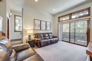 TV, fireplace - Walk to Chairlifts: Breck Condo w/ Private Patio (Breckenridge)