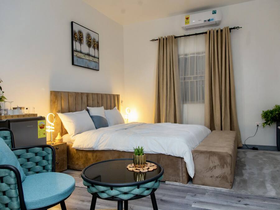 Executive Room | Individually decorated, individually furnished, laptop workspace