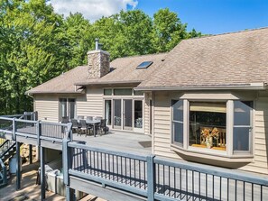 Outdoor dining - Private Pond & Pool, Hot Tub, Game Rooms, Theater (Albrightsville)