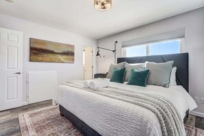 3 室のベッドルーム、アイロン / アイロン台、旅行用ベビーベッド、WiFi