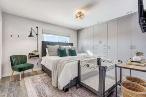 3 Schlafzimmer, Bügeleisen/Bügelbrett, WLAN, Bettwäsche
