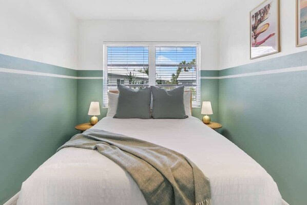 2 makuuhuonetta, silitysrauta/-lauta, Wi-Fi, vuodevaatteet