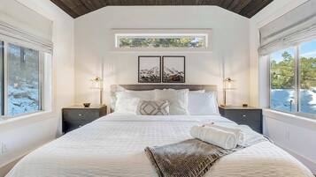 2 bedrooms, iron/ironing board, travel cot, WiFi