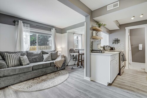 Euro Cottage! Downtown Home w BBQ & Fire Pit