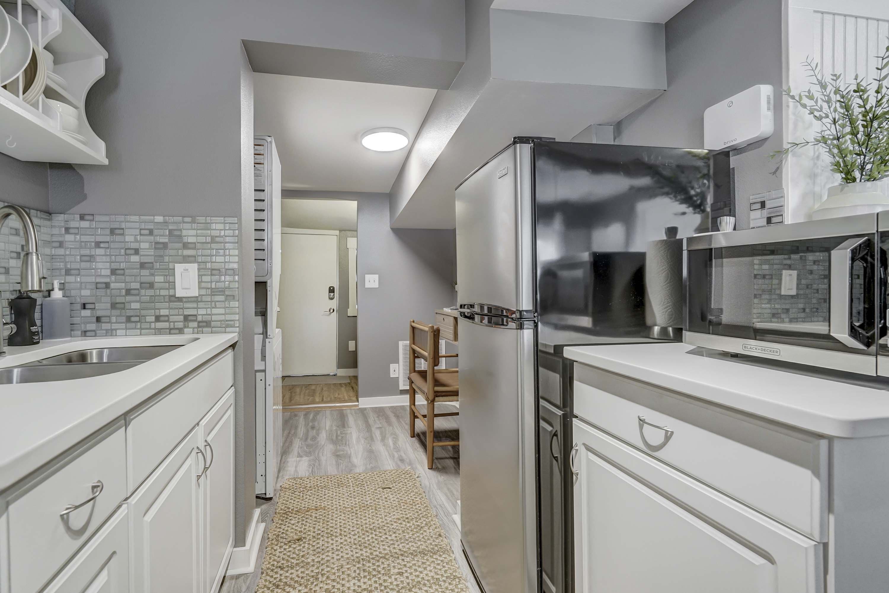 Refrigerador, microondas, horno, placa de cocina