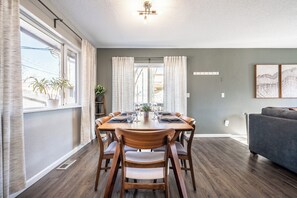 Dining - Hillside Horizon! Scenic Escape w/ Firepit & BBQ (Colorado Springs)