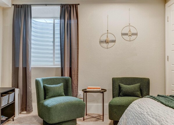 1 bedroom, iron/ironing board, travel crib, WiFi