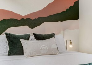 1 bedroom, iron/ironing board, travel crib, WiFi