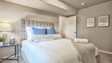 1 chambre, fer et planche Ă repasser, lit parapluie, Wi-Fi