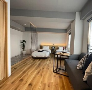 Habitación Deluxe con 2 camas individuales, no fumadores | Edredones de plumas, decoración individual, mobiliario individual