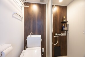 Ducha y bañera combinadas y artículos de higiene personal ecológicos