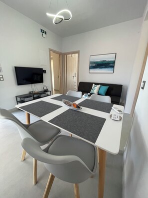 Dining - Villa Rodelia nr2 in Roda (Corfu)
