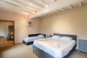 3 camere, culla da viaggio, Wi-Fi, lenzuola