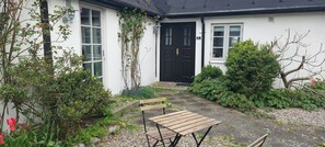 Drängkammarn | Vista al patio