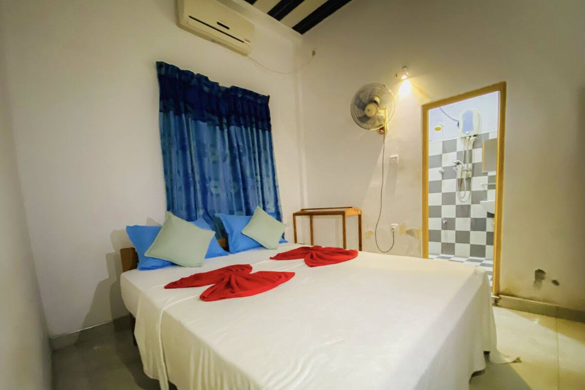 Phòng đôi Deluxe | Bàn, phòng cách âm, bàn ủi/dụng cụ ủi quần áo 