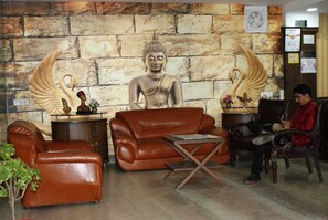 Reception - Hotel Grace Mount (Dalhousie)