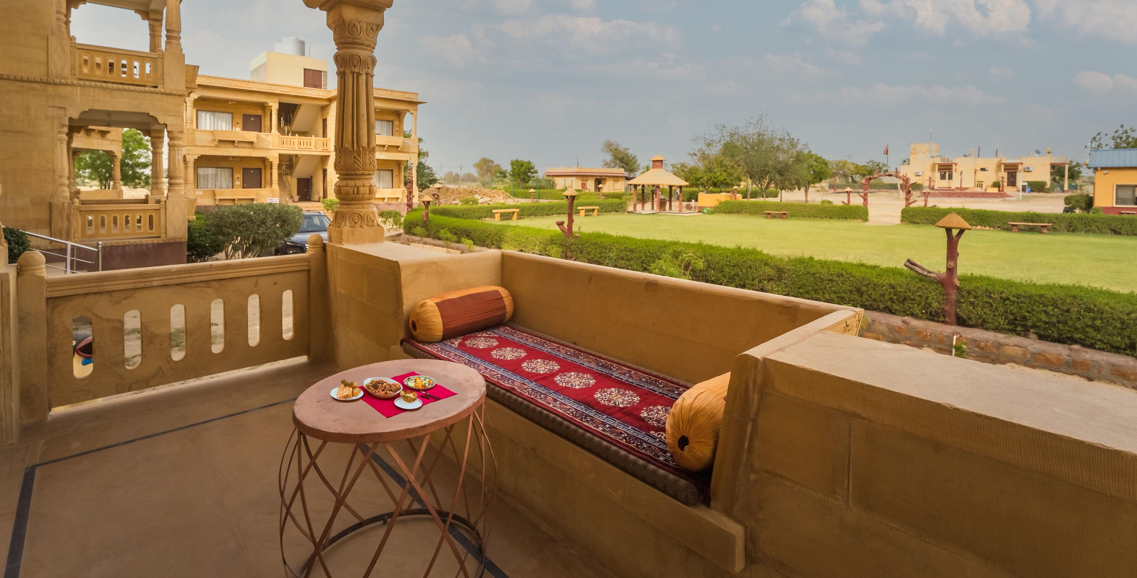 皇家双人房 | 起居区 | LED 电视