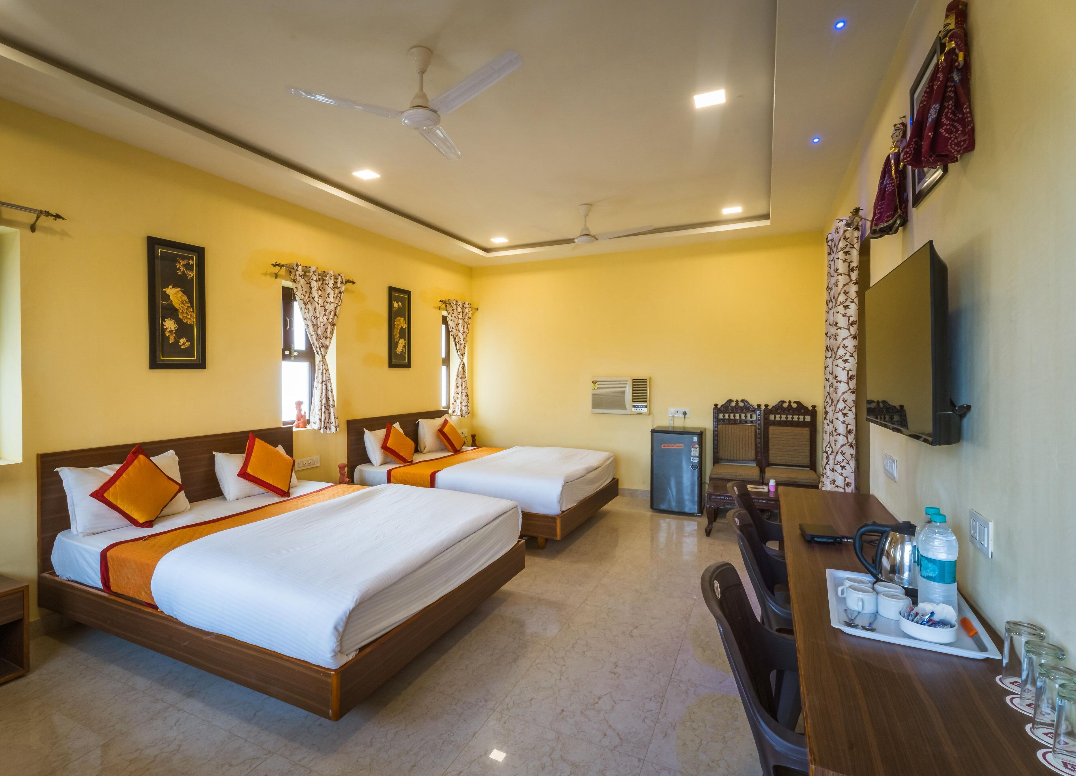 皇家双人房或双床房 | 客房内保险箱、隔音、免费 WiFi、床单