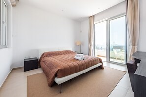 6 sovrum, strykjärn/strykbräda, wi-fi och sängkläder