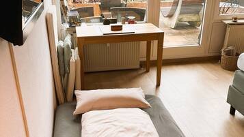 1 Schlafzimmer, Schreibtisch, Reisekinderbett, kostenloses WLAN