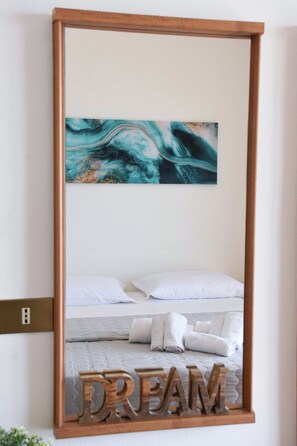 Economy Double or Twin Room, Balcony, Partial Sea View | Free WiFi, bed sheets - Hotel Umberto (Jesolo)
