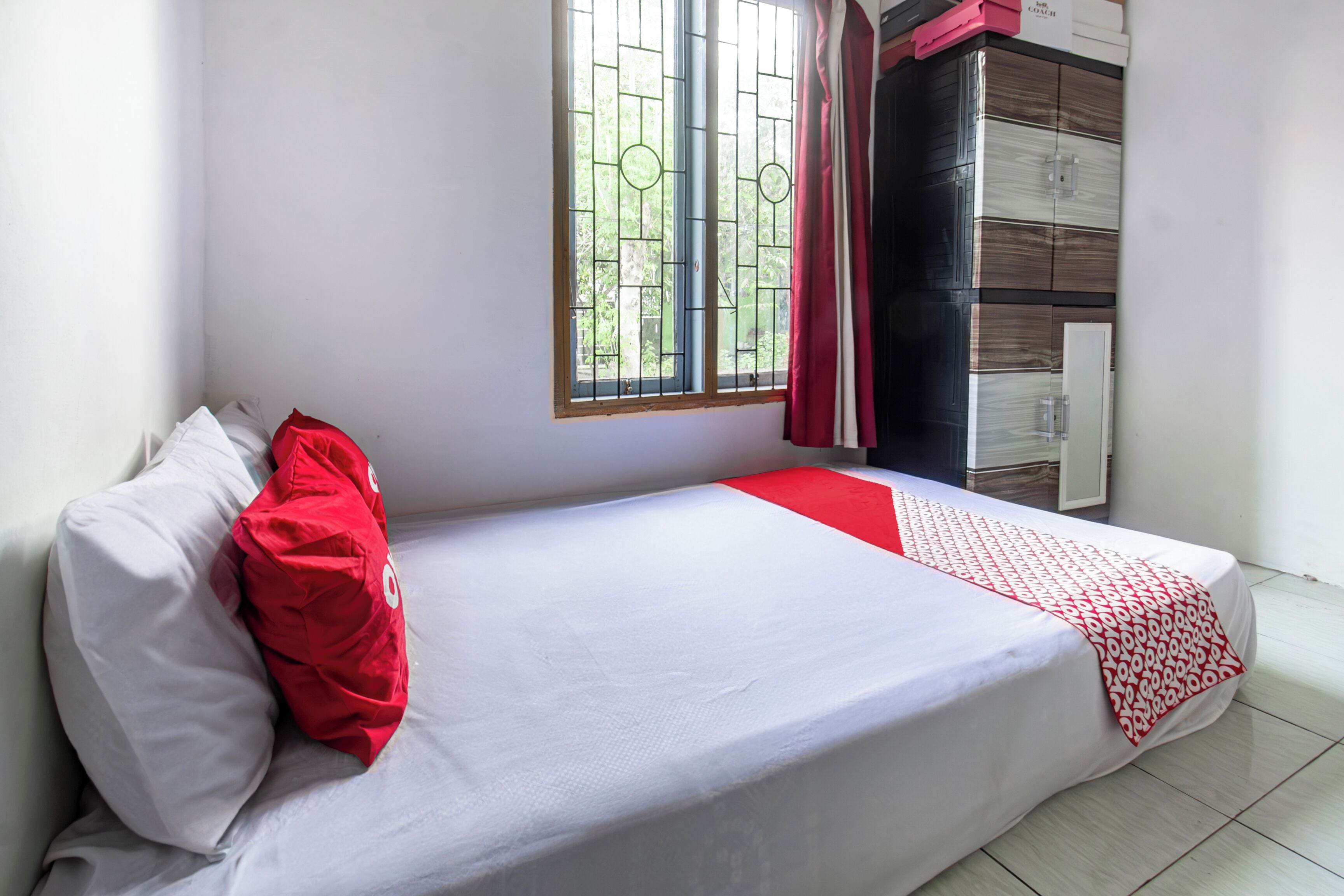 Deluxe Double Room | WiFi (free), bed sheets