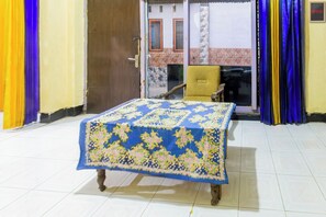 Reception - Hotel O Lestari Homestay (Kotaraja)