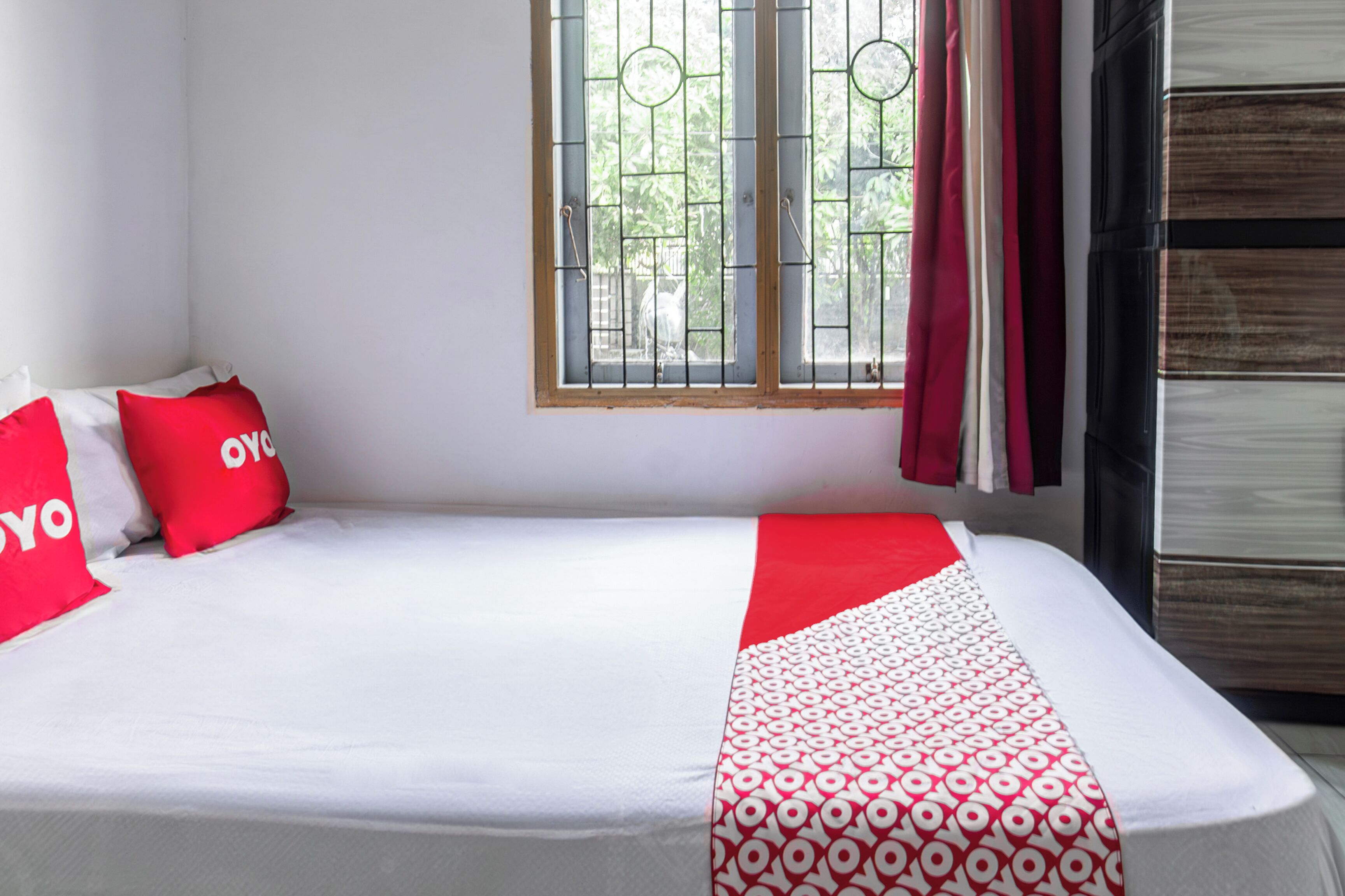 Deluxe Double Room | WiFi (free), bed sheets