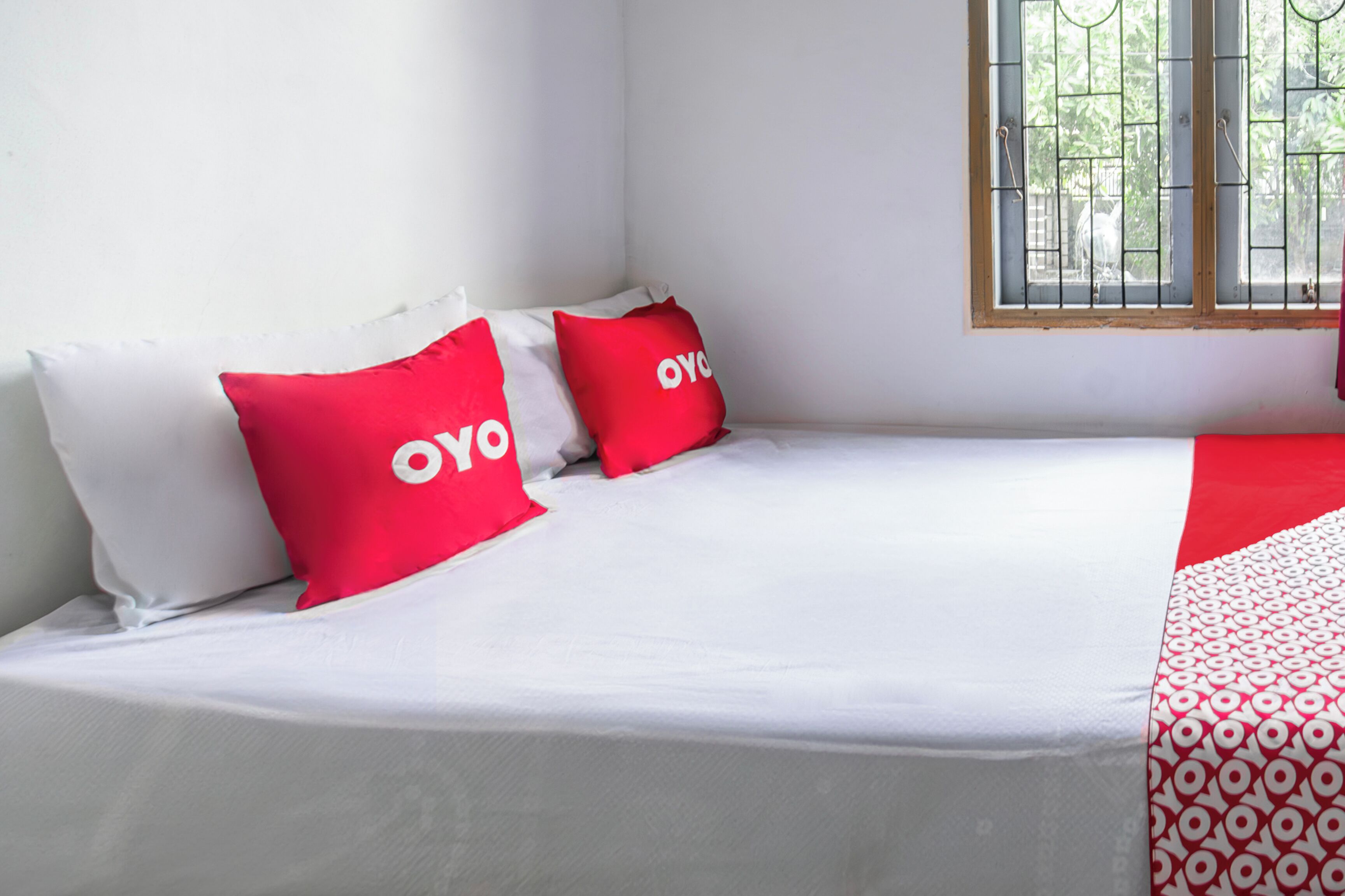 Deluxe Double Room | Free WiFi, bed sheets
