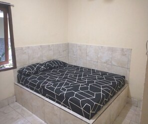 Deluxe Double Room | Free WiFi, bed sheets