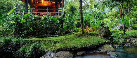 Premium Bungalow (1) | 2 bedrooms, hypo-allergenic bedding, in-room safe