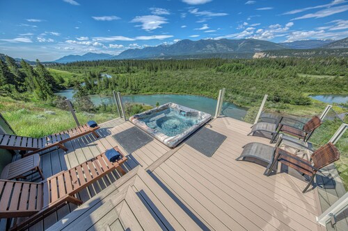 CLIFF CABIN Family Friendly|Hot Tub|Spectacular Views