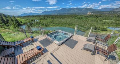 CLIFF CABIN Family Friendly|Hot Tub|Spectacular Views
