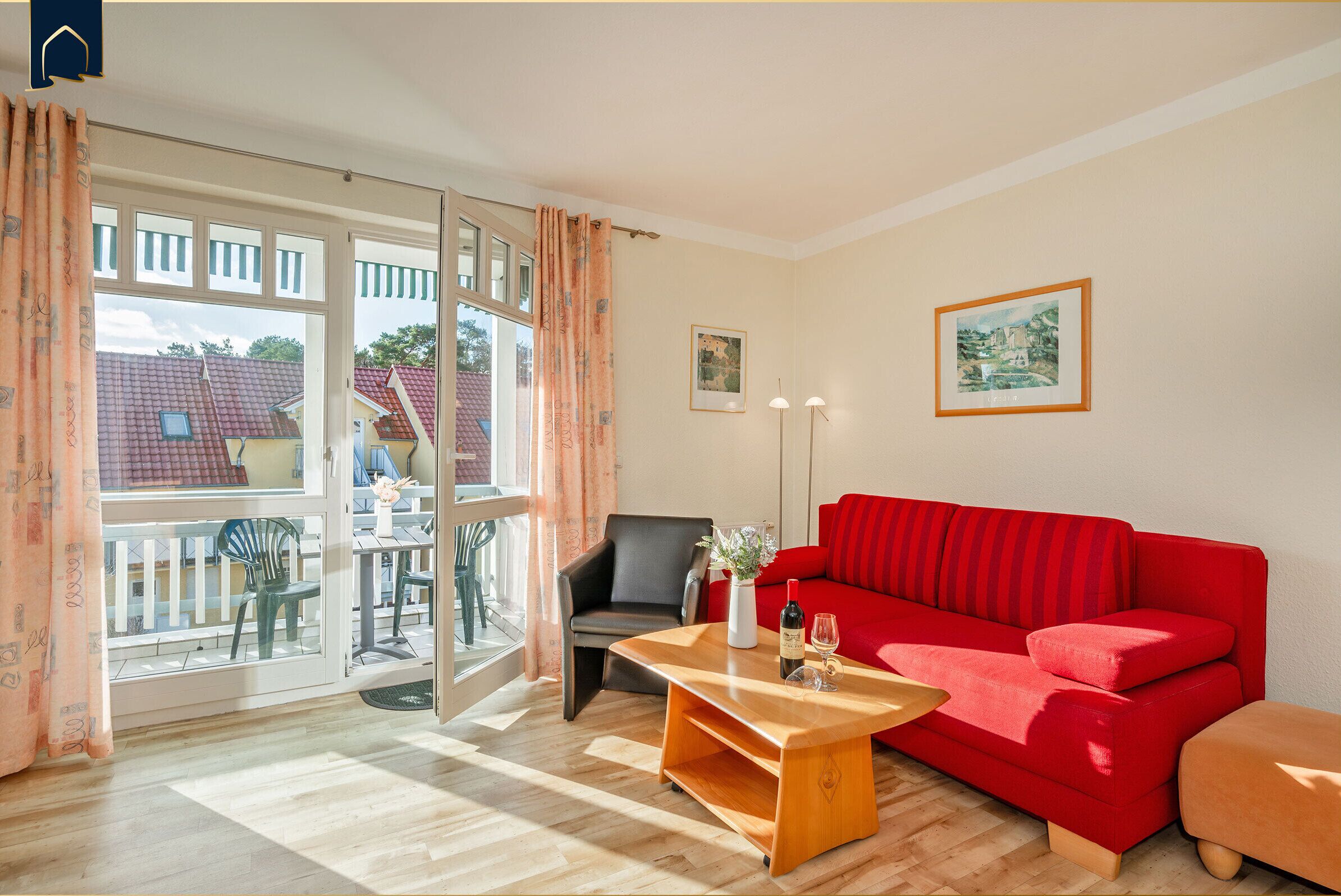 Fernseher, Bücher, Stereoanlage