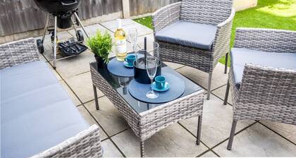 Modern Two Bedroom Apartment in Harrow