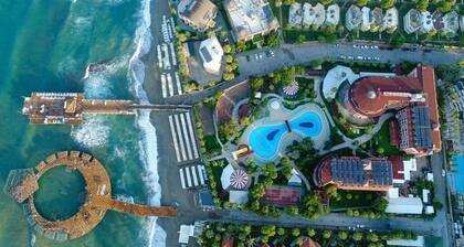 Palmeras Beach Hotel