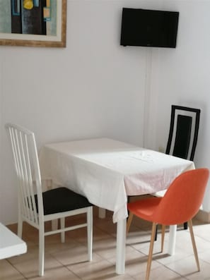 Appartement (Eli - for nature lovers - A3(2+1)) | Restauration