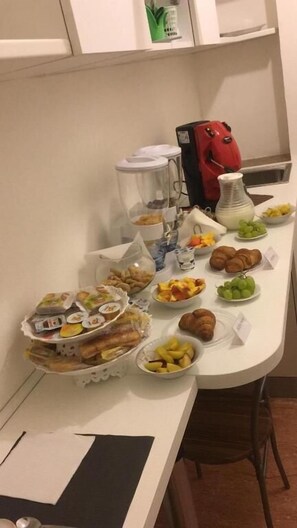 Daily cooked-to-order breakfast for a fee - BEAUTY HOUSE (Reggio Calabria)