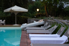 Piscina all'aperto