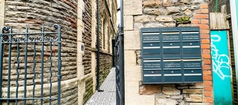 Cohost Partners Cozy Swansea Retreat