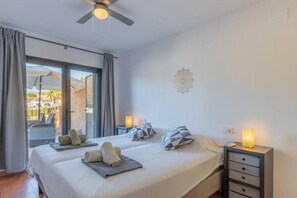 3 bedrooms, desk, travel cot, WiFi - Dimora Floriana by Sun & Sea (Moraira)